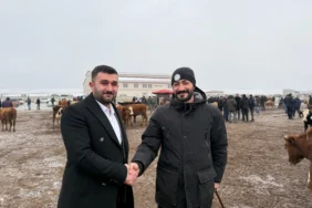 Ticaret Borsası’ndan Soğuk Kış Günlerinde Üreticilere Moral Ziyareti - Ağrı Haber Tv Ticaret Borsasından Soğuk Kış Günlerinde Üreticilere Moral Ziyareti