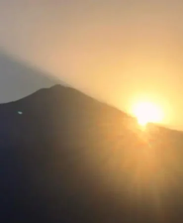 Türkiye'nin Çatısında Gün Doğumu Şöleni