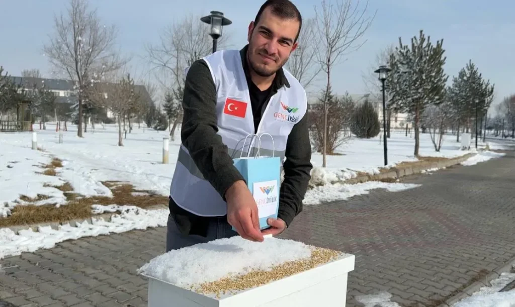 Ağrı'da Öğrencilerinden Doğaya Destek