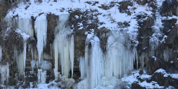 Ağrının Buzdan Heykelleri Görenleri Hayran Bıraktı