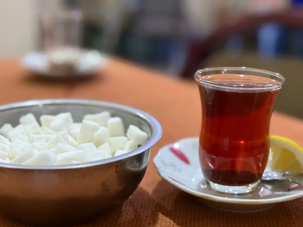 Ağrılı esnaftan çay demlemenin püf noktaları