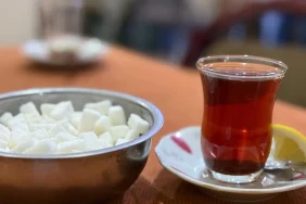 Ağrılı esnaftan çay demlemenin püf noktaları - Ağrı Haber Tv Ağrılı esnaftan çay demlemenin püf noktaları
