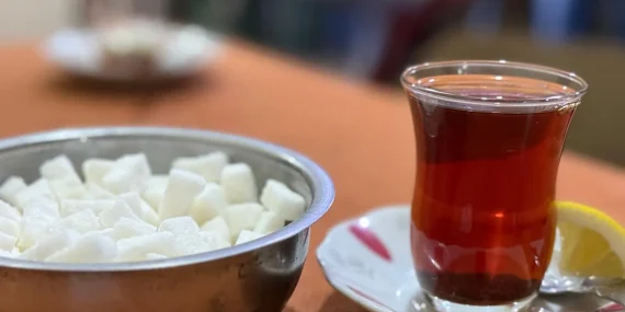 Ağrılı esnaftan çay demlemenin püf noktaları