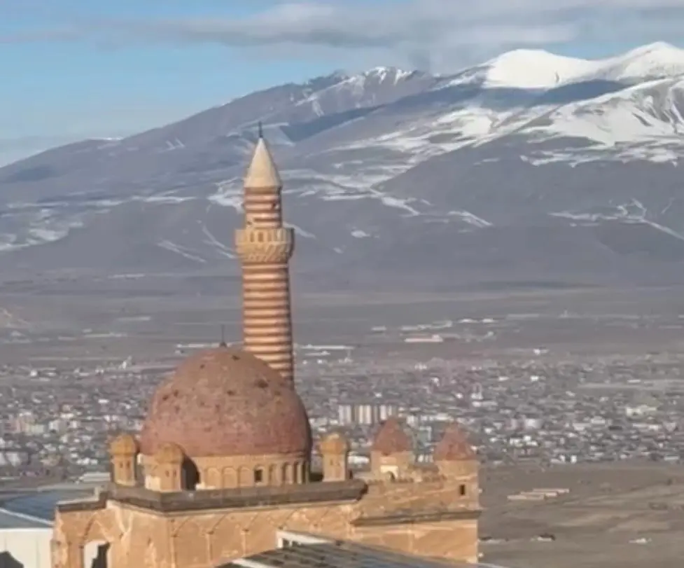 İshak Paşa Sarayı büyüledi