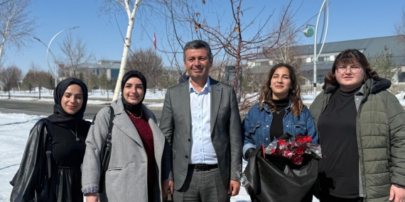 Ağrıda kadın akademisyenler genç kadınlara ilham vermeye devam ediyor