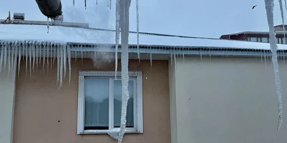 Ağrıda kar sonrası buz tehlikesi