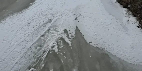 Ağrının dondurucu soğuğu Murat Nehrini buzla örttü