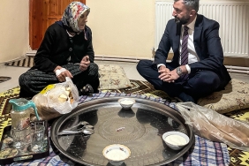 Ak Parti Ağrı İl Başkanı Yıldız Halime Teyze ile iftar sofrasında buluştu - Ağrı Haber Tv Ak Parti Ağrı İl Başkanı Yıldız Halime Teyze ile iftar sofrasında buluştu