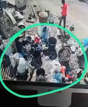 Doğubayazıt’ta hurdacı dükkânında saniyeler içinde gelen facia