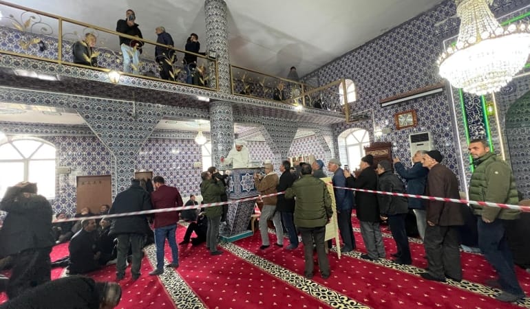 Doğubayazıt’ta manevi buluşma: Sakal-ı şerif ziyareti yürekleri ısıttı