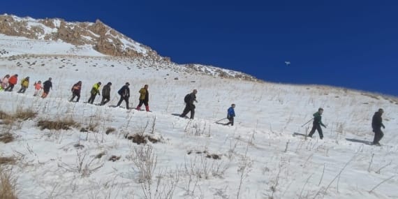 İshak Paşa Sarayının üstünde doğayla iç içe yürüyüş