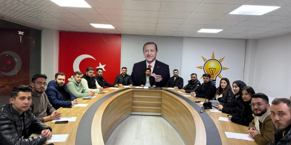 Ak Parti Ağrı İl Gençlik Kolları yeni döneme güçlü başladı