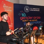 Ağrıda gençlik sahneye çıktı kültür coşkusu başladı