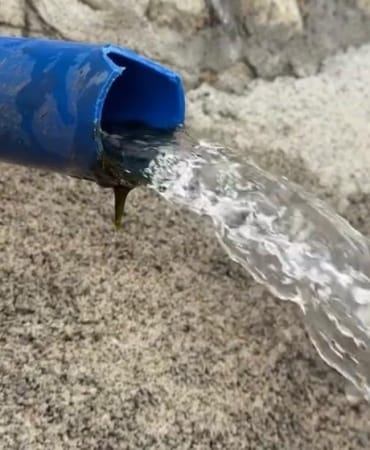 Doğal su için kilometrelerce yol yapıyorlar