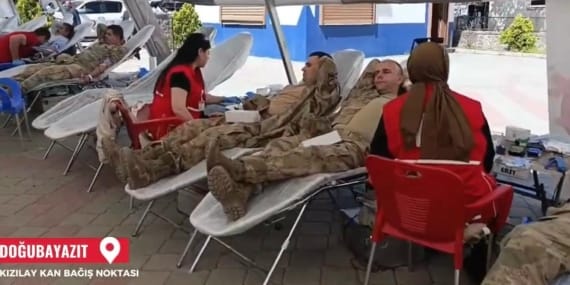 Doğubayazıt halkı kan veriyor hayat kurtarıyor